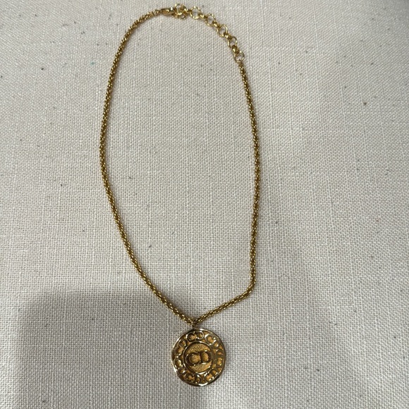 Authentic Christian Dior Circle “CD” Gold Plated Rope Necklace - Picture 2 of 6